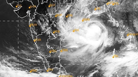 அதி தீவிர புயலாகிறது ‘யாஸ்’- மேற்குவங்கம், ஒடிசாவுக்கு மஞ்சள் எச்சரிக்கை