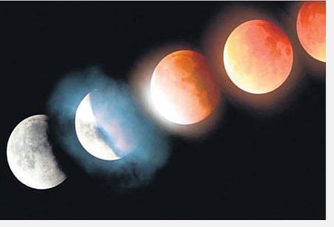 வானில் இன்று ஒரே நேரத்தில் நிகழும் ரத்த நிலவு, முழு சந்திர கிரகணம்: வெறும் கண்களால் காணலாம்