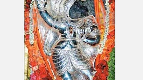 கும்ப ராசி அன்பர்களே! மனதில் துணிவு; எதிலும் கவனம்; நினைத்தது நிறைவேறும்; ஜூன் மாத பலன்கள்!