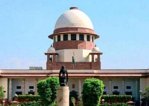 18- வயதுக்கு மேற்பட்ட அனைவருக்கும் 2021 இறுதிக்குள் கரோனா தடுப்பூசி: உச்ச நீதிமன்றத்தில் மத்திய அரசு பதில்