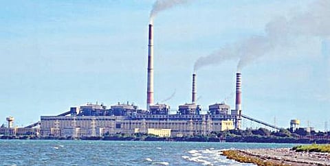 மின்வாரியத்துக்கு சொந்தமான தூத்துக்குடி அனல் மின் நிலையம்.