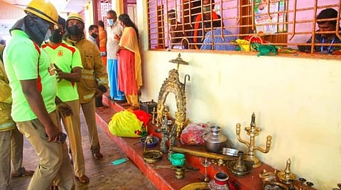 மண்டைக்காடு பகவதியம்மன் கோயில் தீ விபத்து குறித்து விசாரிக்க வேண்டும்: உயர் நீதிமன்றத்தில் முறையீடு