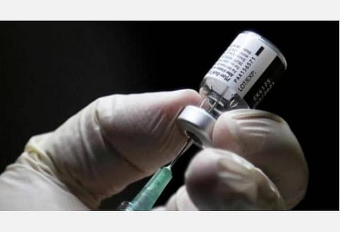 கரோனா தடுப்பு: உலக சுகாதார அமைப்பு அனுமதி அளித்த தடுப்பூசிகள் என்னென்ன?