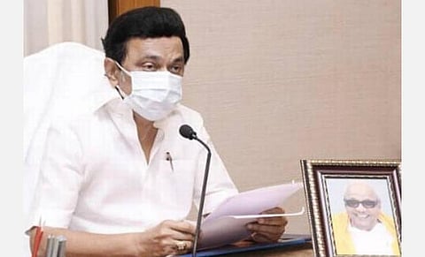 அரிசி அட்டைதாரர்களுக்கு 2-ம் கட்ட கரோனா நிவாரணமாக ரூ.2 ஆயிரம், 14 வகை மளிகை பொருட்கள்: நலத் திட்டங்களை முதல்வர் ஸ்டாலின் இன்று தொடங்கி வைக்கிறார்