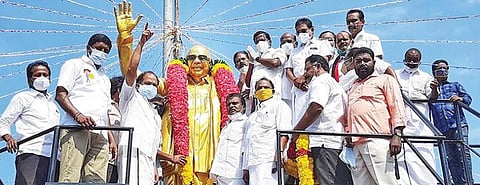 கடலூர், விழுப்புரம், கள்ளக்குறிச்சி மாவட்டங்களில் கருணாநிதி பிறந்த நாள் நலத்திட்ட உதவிகள்: விருத்தாசலத்தில் அமைச்சர் சி.வெ.கணேசன் வழங்கினார்