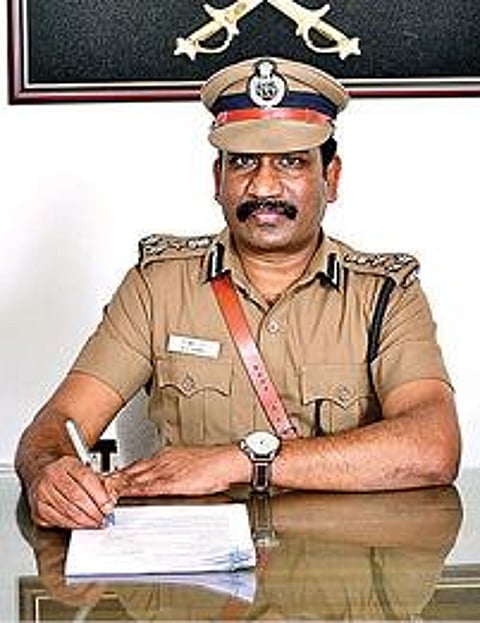 வேலூர் சரக டிஐஜியாக ஏ.ஜி.பாபு பொறுப்பேற்றுக் கொண்டார்.