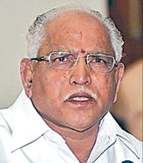 எடியூரப்பாவுக்கு எதிராகவும் ஆதரவாகவும் பாஜக எம்எல்ஏக்கள் கையெழுத்து வேட்டை: கர்நாடக அரசியலில் பரபரப்பு