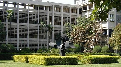 மும்பை- ஐஐடி