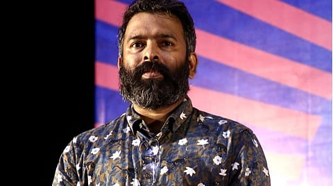 'ஜகமே தந்திரம்' படத்தில் புதிய முயற்சிகளுக்கு இடம்: சந்தோஷ் நாராயணன் மகிழ்ச்சி