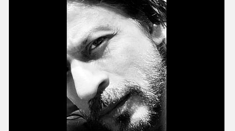 முகத்தில் தாடியுடன் ஷாரூக் கான் புகைப்படம்: பணிக்கு திரும்புவதற்கான நேரம் என்று பதிவு