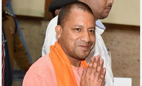 நொய்டாவில் ரூ.20 கோடி தங்கம், ரூ.10 கோடி கறுப்புப் பணம் திருடிய 6 பேர் கைது: தமிழக ஐபிஎஸ் அதிகாரிக்கு முதல்வர் ஆதித்யநாத் பரிசு