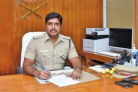 சி.சக்தி கணேசன், எஸ்பி