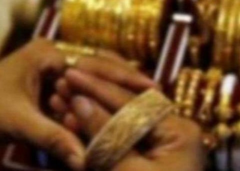 தங்கம் விலை இன்று குறைவு; இன்றைய நிலவரம் என்ன?