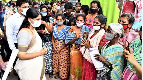 ஆளுநர் உரையை விமர்சிப்பதைவிட முதல்வரின் செயல்களைப் பாராட்டலாமே: கனிமொழி எம்.பி.