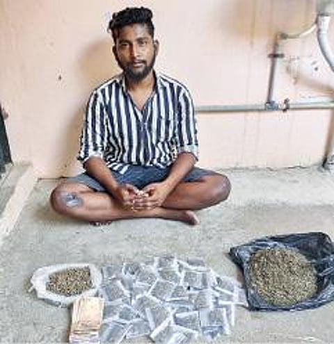 கைதான ராஜ்குமார்.