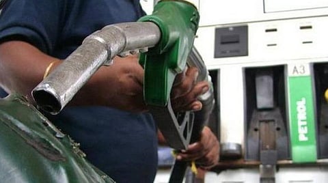 பெட்ரோல் விலை இன்றும் உயர்வு: சென்னையில் ரூ.100-யை நெருங்குகிறது