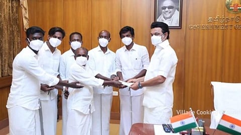 10 லட்ச ரூபாய் கரோனா நிவாரண நிதி: யூடியூப் சேனலுக்கு நெட்டிசன்கள் பாராட்டு