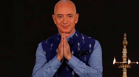 இன்றே கடைசி; அமேசான் சிஇஓ பொறுப்பிலிருந்து ஜெஃப் பெசோஸ் விலகல்