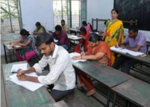 ரயில்வேயில் வேலைவாய்ப்பு; கரோனாவால் ஒத்திவைக்கப்பட்ட தேர்வு: புதிய தேதி அறிவிப்பு