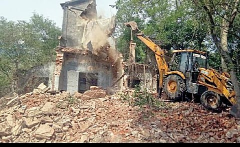 பரங்கிமலையில் ஆக்கிரமிப்பிலிருந்து மீட்கப்பட்ட ரூ.11 கோடி மதிப்புள்ள நிலம்.