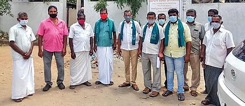 பல்லடம் உழவர் சந்தை இயங்கும் நேரத்தில் வியாபாரிகள் விற்பனையில் ஈடுபடுவதாக புகார் :