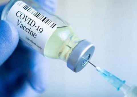 ‘‘தடுப்பூசி விஷயத்தில் அரசியல்’’ - மத்திய அரசு மீது மகாராஷ்டிர அமைச்சர் சரமாரி புகார்