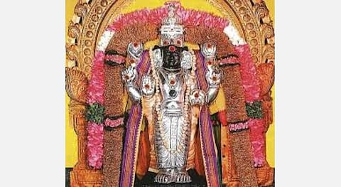 தனுசு ராசி அன்பர்களே! ஜூலை மாத பலன்கள்; திடீர் செலவு; குடும்பத்தில் மகிழ்ச்சி; அந்தஸ்து உயரும்; பயணங்களில் கவனம்!