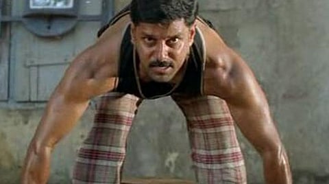 'தில்' வெளியாகி 20 ஆண்டுகள்: சீயான் விக்ரமை ஆக்ஷன் ஹீரோவாக நிலைநிறுத்திய படம்