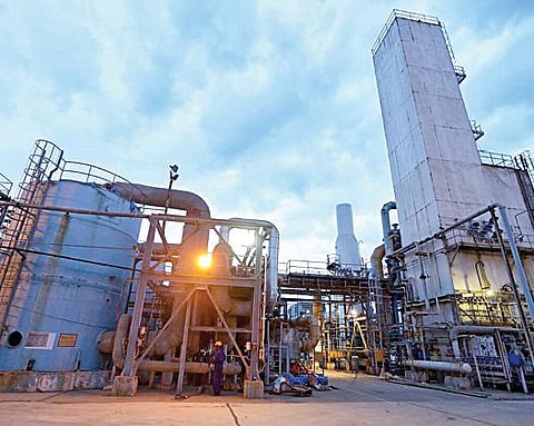 தூத்துக்குடி ஸ்டெர்லைட் ஆக்சிஜன் உற்பத்தி நிலையத்தில் ஆக்சிஜன் உற்பத்தி தொடர்ந்து நடைபெறுகிறது.