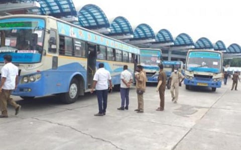 தமிழக டிஜிபி உத்தரவு எதிரொலி: காவலர்களிடம் பயணக் கட்டணம் வசூலிக்க நடத்துநர்களுக்கு உத்தரவு