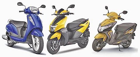 தமிழக அரசின் 50 சத மானியத்தில் வக்ஃப் நிறுவனத்தில் பணியாற்றும் உலமாக்களுக்கு இருசக்கர வாகனங்கள்