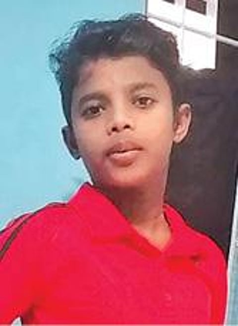 பக்ரீத் விருந்துக்கு உறவினர் வீட்டுக்கு வந்த : சிறுவன் மின்சாரம் பாய்ந்து உயிரிழப்பு :