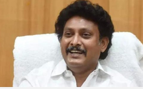 தமிழகத்தில் 9 - 12ஆம் வகுப்பு வரை பள்ளிகளைத் திறக்க ஆலோசனை