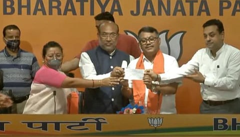 மணிப்பூரில் அடுத்த திருப்பம்; பதவி விலகிய காங்கிரஸ் தலைவர் பாஜகவில் இணைந்தார்