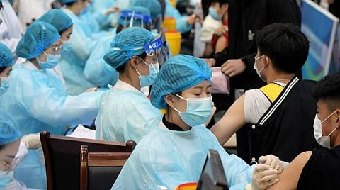 சீனாவில் மீண்டும் கரோனா பரவுகிறது: 5 மாகாணங்களில் கட்டுப்பாடுகள் அமல்