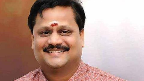 அடிப்படை உறுப்பினர் பொறுப்பிலிருந்து பாஜக வணிக பிரிவு மாநில துணைத் தலைவர் தணிகைவேல் நீக்கம்