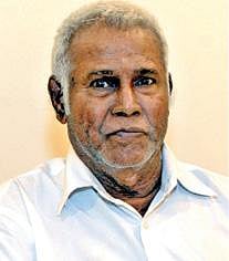 நந்தகோபால்.