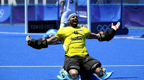 இந்திய அணியின் கோல் கீப்பர் ஸ்ரீஜேஷ் | படம் உதவி: ட்விட்டர்.