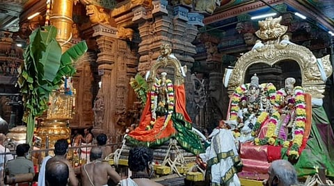 மீனாட்சி சுந்தரேசுவரர் கோயிலில் ஆவணி மூல உற்சவத் திருவிழா கொடியேற்றம்