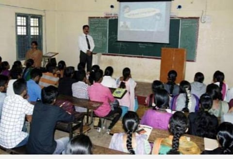 பேராசிரியர்கள் ஆக.9 முதல் தவறாமல் கல்லூரிக்கு வரவேண்டும்: உயர் கல்வித்துறை உத்தரவு