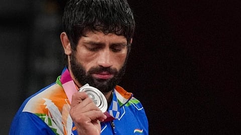 மூன்று ஒலிம்பிக் வீரர்களைத் தந்திருக்கிறோம்; எங்கள் கிராமத்துக்கு அடிப்படை வசதி தேவை: ரவி தாஹியா