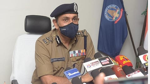 செய்தியாளர்களுக்குப் பேட்டியளித்த கூடுதல் டிஜிபி சந்தீப் ராய் ரத்தோர்.