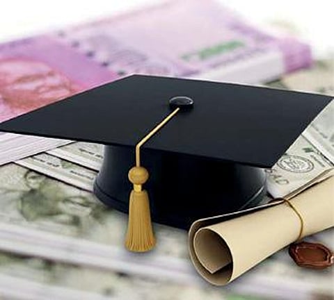 டிஎக்ஸ்சி வழங்கும் கல்வி உதவித்தொகை