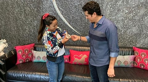 'சச்சின் சாரை சந்தித்தேன்; ஊக்கம் பெற்றேன்': வெள்ளி மங்கை மீராபாய் சானு