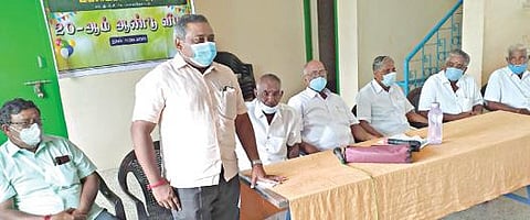 குமாரபாளையத்தில் மேட்டூர் கிழக்குக்கரை முறைநீர் பாசன விவசாயிகள் சங்க ஆண்டு விழா நடைபெற்றது.