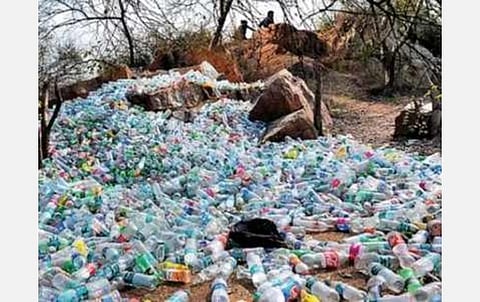 ஒருமுறை பயன்படுத்தும் பிளாஸ்டிக் பொருட்களுக்கு மத்திய அரசு தடை