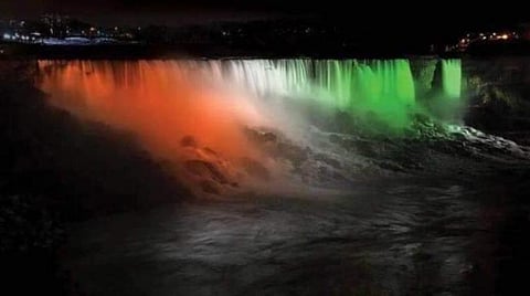 கனடா நயாகரா நீர்வீழ்ச்சி- கோப்புப் படம்