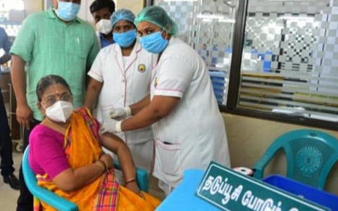 ஒரு வாரத்திற்கு முன்பதிவு; மதுரை அரசு ராஜாஜி மருத்துவமனை தடுப்பூசி மையம் ஹவுஸ்ஃபுல்