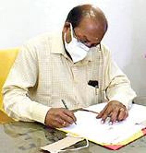 கே.பி.அசோக்குமார்.