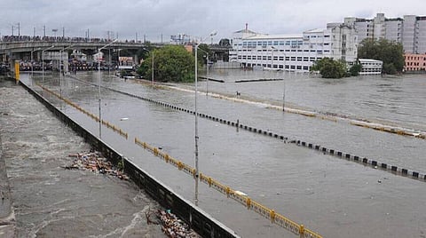 2015-ம் ஆண்டில் சென்னையில் பெருவெள்ளம் ஏற்பட காரணம் என்ன?- பேரவையில் திமுக, அதிமுக, காங்கிரஸ் விவாதம்